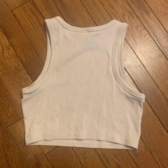 H&M Tank - Picture 2 of 3